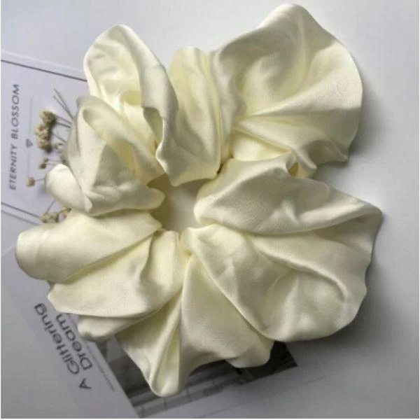Chouchou Satin Blanc Crème