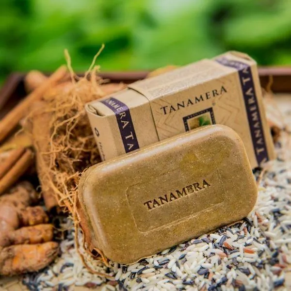 Savon Brun Exfoliant Corps - Tanamera